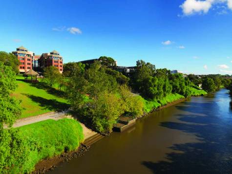 Exterior & River - Amora Hotel Riverwalk