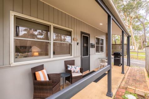 Honeymoon Bay Cottage - Bay and Bush Cottages Jervis Bay