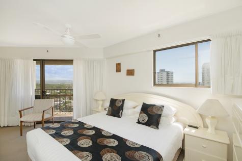 Main Bedroom - Standard - Burleigh Esplanade Holiday Apartments