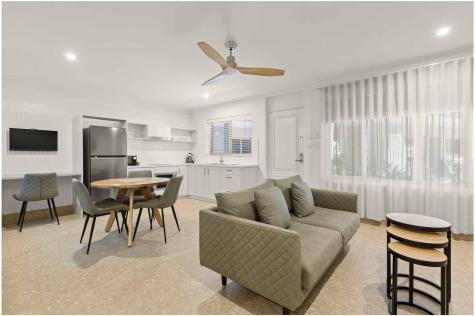 1 Bedroom Suite - Moonlight Bay Suites