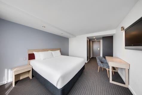 Guest king room - Central Studio Hotel Sydney